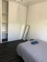 bordeaux-nord-chambre-avec-lumiere-naturelle