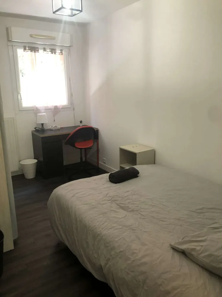 bordeaux-nord-chambre-mobilier-complet