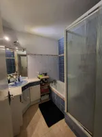 bordeaux-nord-salle-de-bain-partagee-entre-colocataires