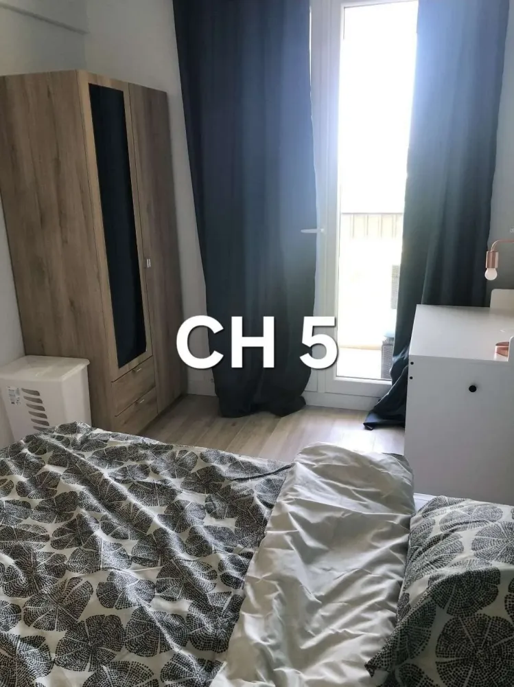 bordeaux-nord-chambre-murs-blancs