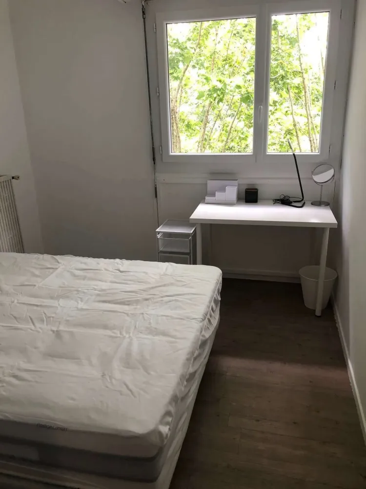 bordeaux-nord-chambre-equipement-complet