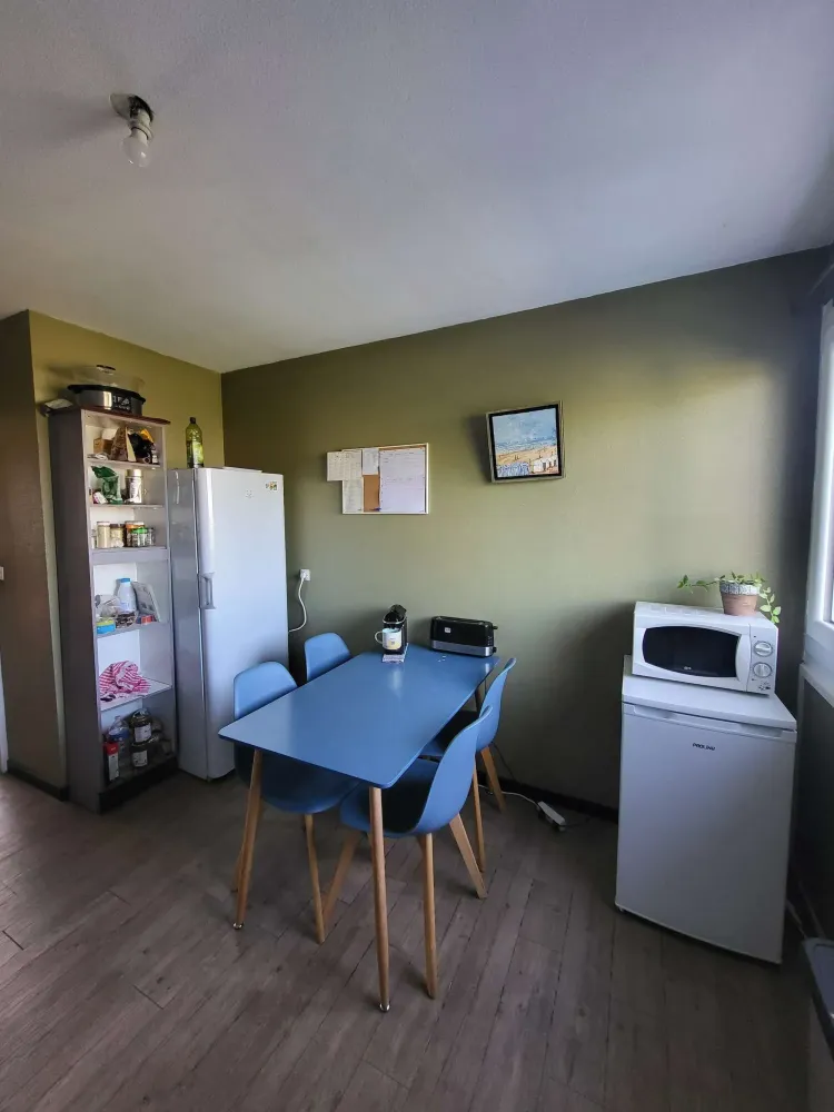 bordeaux-nord-salon-confortable-et-acceuillant