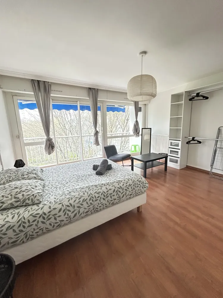 ch6 lumineuse fenetre