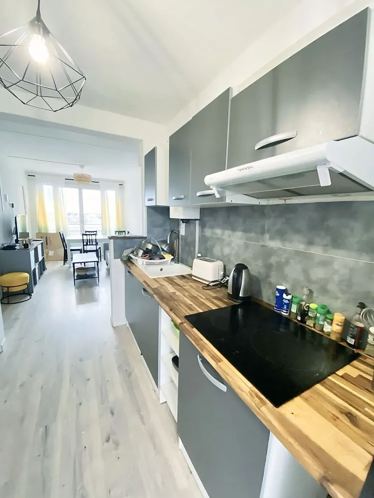 CUISINE VUE VERS SALON