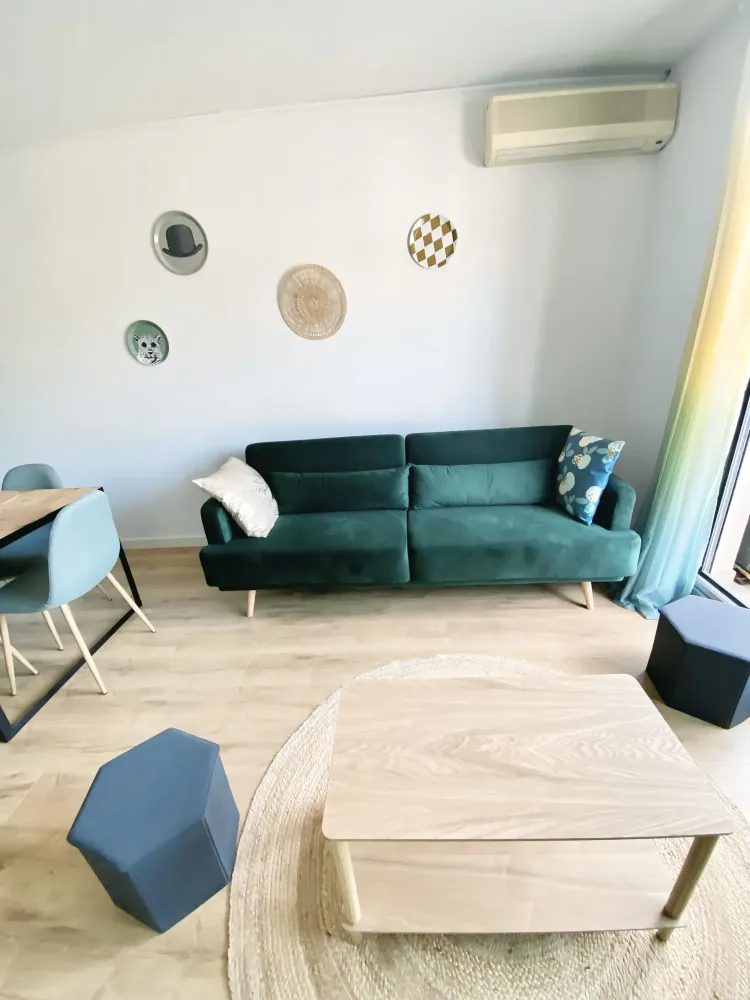 SALON(1)