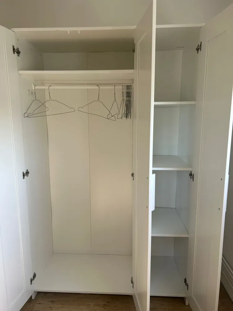 ARMOIRE
